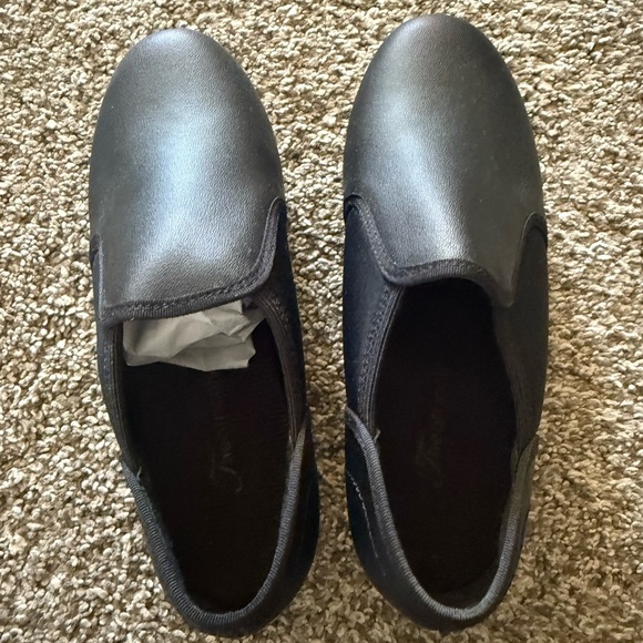 Black Slip-On Tap Shoes BRAND NEW! - Picture 3 of 4